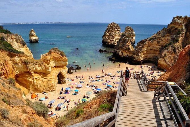 Private Transfer From / To Lisbon Airport x Algarve - The 2–3 hour Lisbon to Algarve drive: what you’re really buying