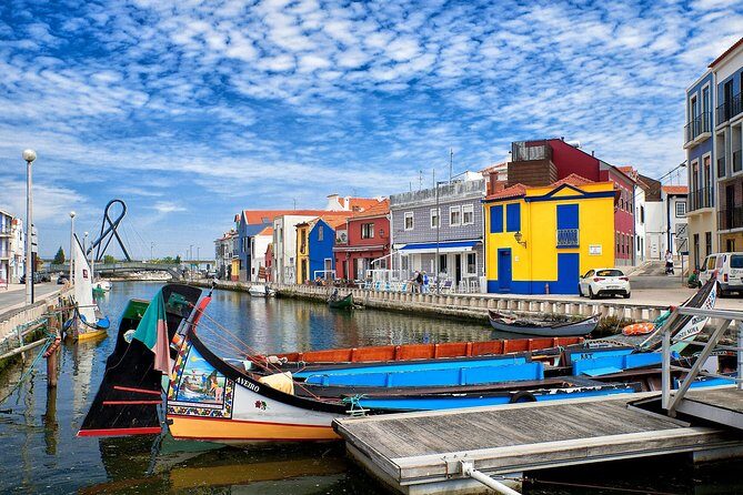 Private Transfer Lisbon-Porto with 2 (two) visits - Fatima: Pilgrimage, Iconic Chapel, and Big Spiritual Meaning