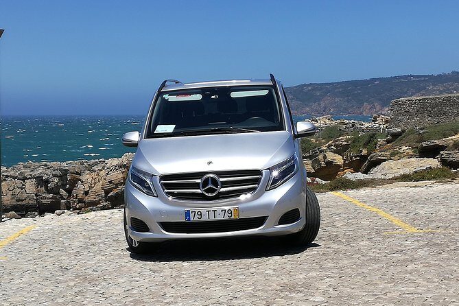 Private transfer Lisbon / Porto with tour included. - Lisbon pickup to Porto doorstep: the smooth part