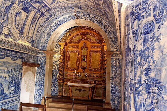 Private Trip to Arrábida Natural Park, Palmela Castle and Setúbal - Azeitão wine tasting and the small-town flavor you may get