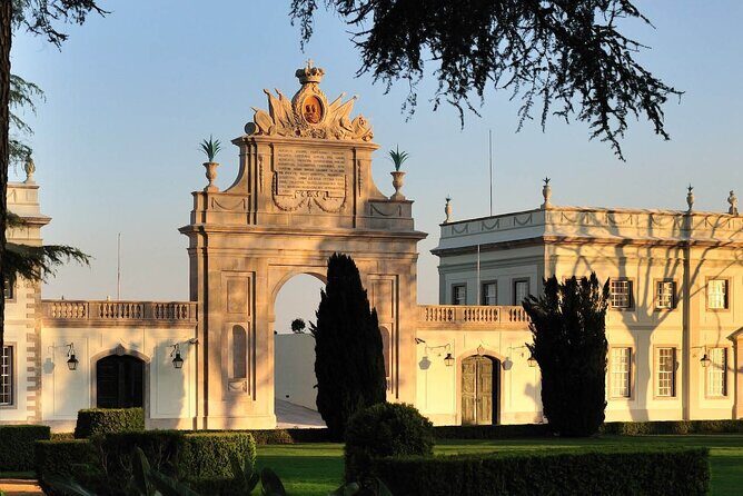 Private Tuktuk Sintra Tour: Palaces & Coast - Pena Park and National Palace: Iconic Views, Short and Focused