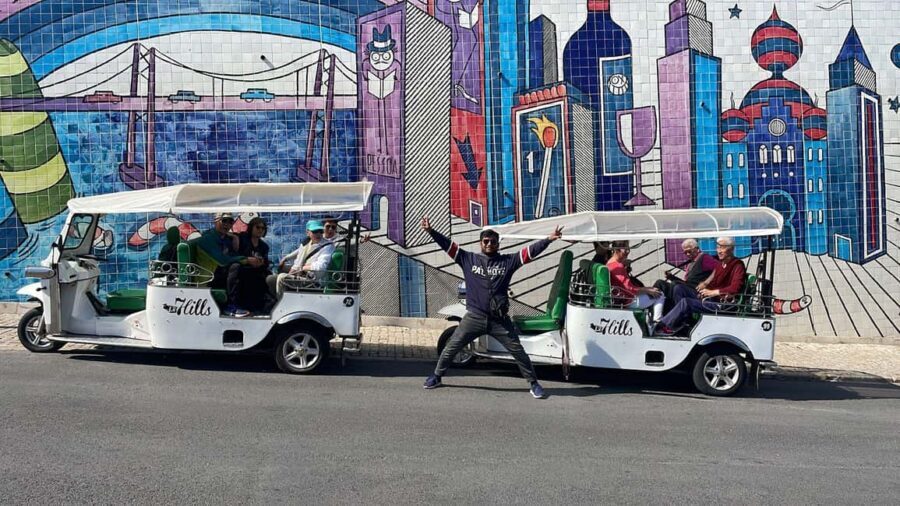 Private tuktuk Tour : unforgettable Old Town Lisbon - Why Lisbon’s Old Town fits an electric tuktuk so well