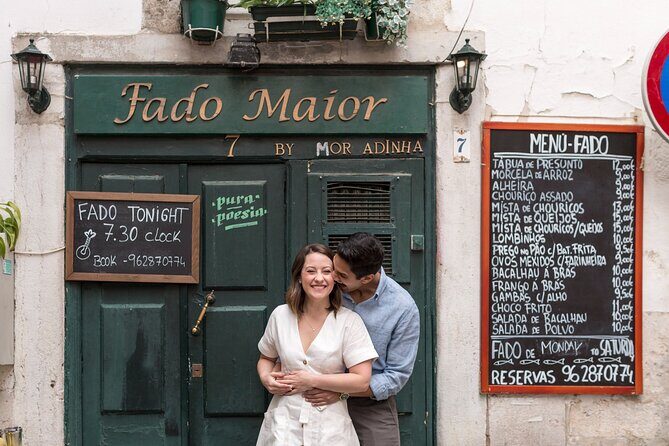 Private Vacation Photography Session with Local Photographer in Lisbon - Optional viewpoints: Miradouro São Pedro de Alcântara and Largo da Graça