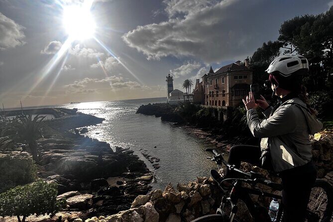 Relaxed E-bike in the backroads of Cascais and Sintra - Stop 4: Guincho Beach lunch on the dunes