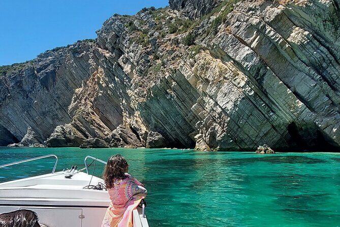 Ribeiro do Cavalo Beach Taxi Boat Transfer Round Trip - Small group service: up to 8, with friendly help