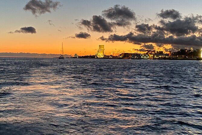 Sailing tour to the sunset in Lisbon - Sunset Sailing on the Tagus: What You Get in Two Hours