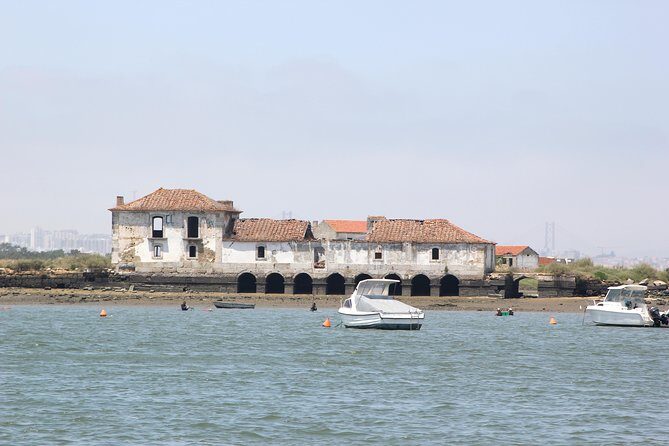 Seixal Sailing Cruise - Lunch in a typical restaurant - Weather changes happen: what to expect if wind affects Seixal