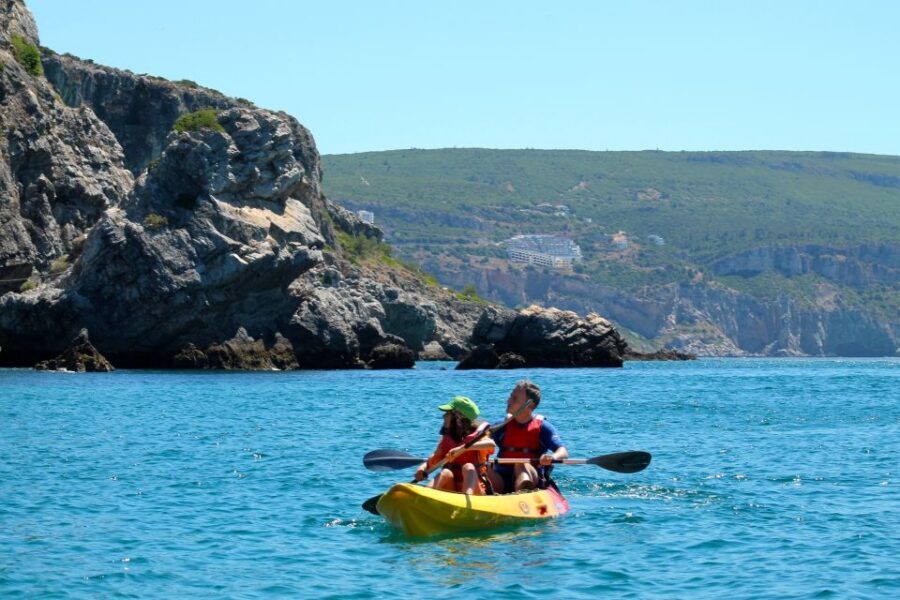 Sesimbra: Arrábida Natural Park Kayak Tour - The paddle out: caves, rock passages, and the Arrábida coastline at close range