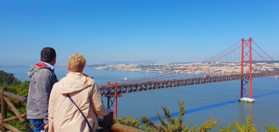 Sesimbra e Arrábida Natural Park: 1 Day Tour & Wine Tasting - Who should book this and who should skip it
