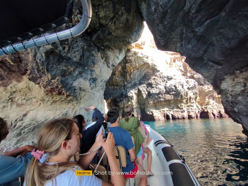 Sesimbra: Sesimbra and Espichel Grotto Tour - Tamboril Grotto: the stop where the light does the talking