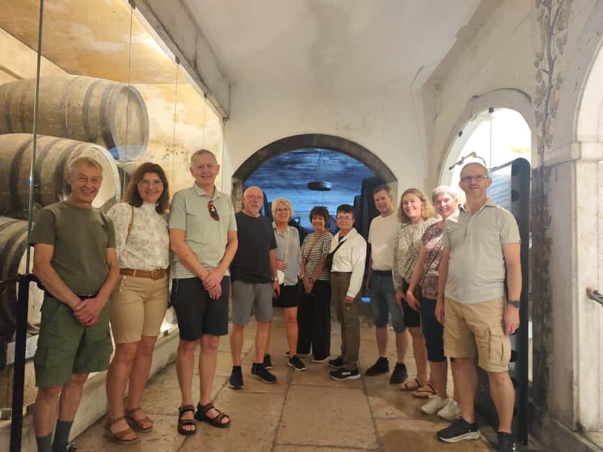 Setúbal Wine Tour: Discover the Moscatel Wine - Bacalhôa Palace: a 15th-century estate with art, architecture, and guided access