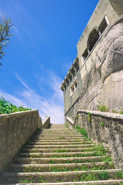 Sightseeing tour of Sintra Cascais natural park - Cabo da Roca: the Edge of Europe cliff moment