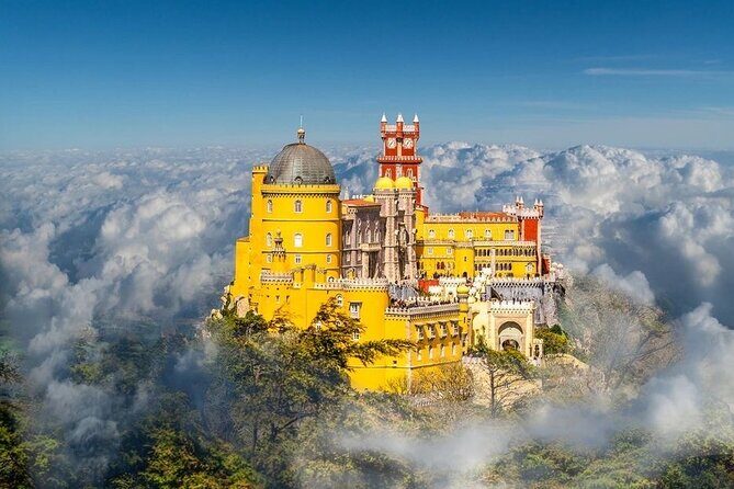 Sintra 1/2 day tour + Pena Palce + 2 gifts (inc. tickets) - Sintra Historic Center Time for Ginjinha and Queijada