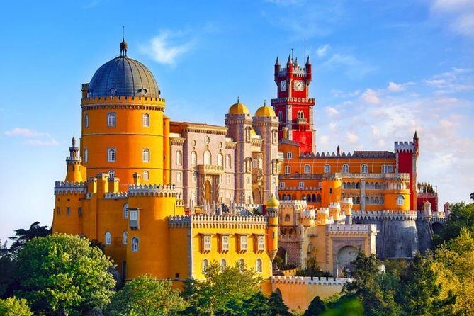 Sintra ALL PALACES - small groups (2-6pax) PRIVATE TOUR - The inside vs. outside decision (and how to make it wisely)