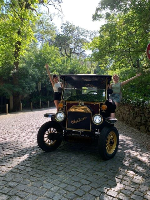 Sintra: All Palaces Tour 2.5 hs - Electric tuk-tuk comfort in Sintra (without the parking headache)