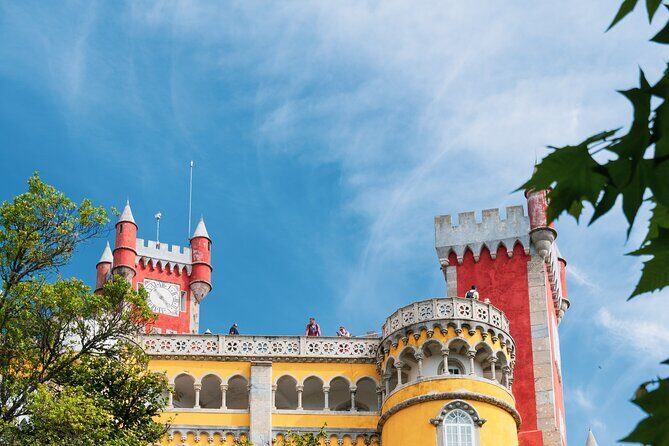 Sintra and Cabo da Roca Half Day Private Tour from Lisbon - Centro Histórico de Sintra: 45 minutes in the royal-mountain atmosphere