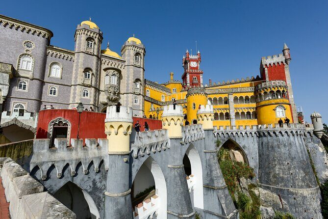Sintra and Cascais Full-Day Private Tour from Lisbon - Arriving in Sintra: Pastel Palaces and a Royal Retreat Town