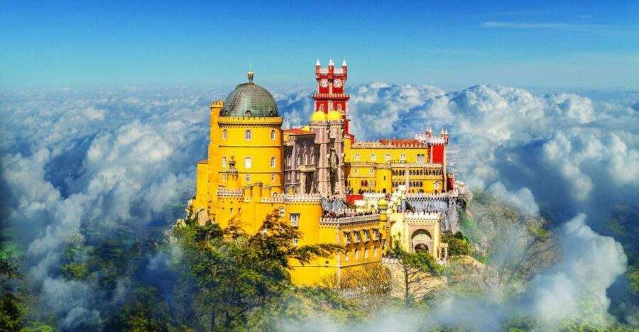 Sintra and Cascais: Full Day Tour - Lisbon pickup to Estoril: starting with classic coastline vibes