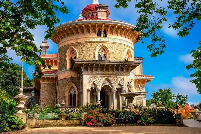 Sintra And Cascais Full-Day Tour with Local Guide - Centro Histórico de Sintra: start with orientation, not photos