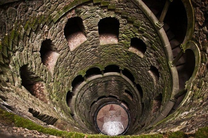 Sintra and Cascais Private Personalized Full-Day Experience - Historic Center of Sintra: The Useful 30 Minutes for Snacks and Shopping
