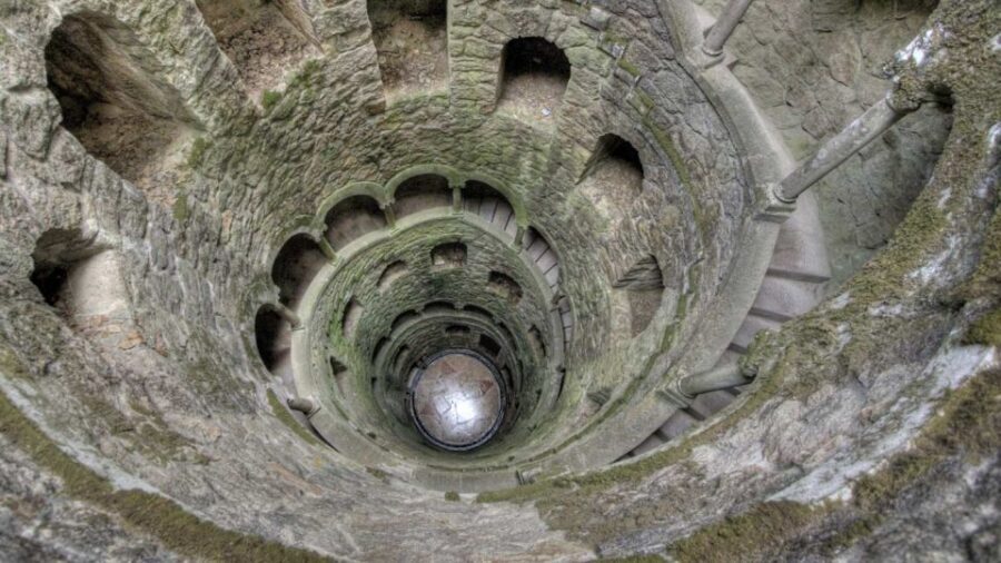 Sintra, Cabo da Roca, Cascais and Estoril Private Tour - Sintra first: Palácio da Vila and the feel of the old town
