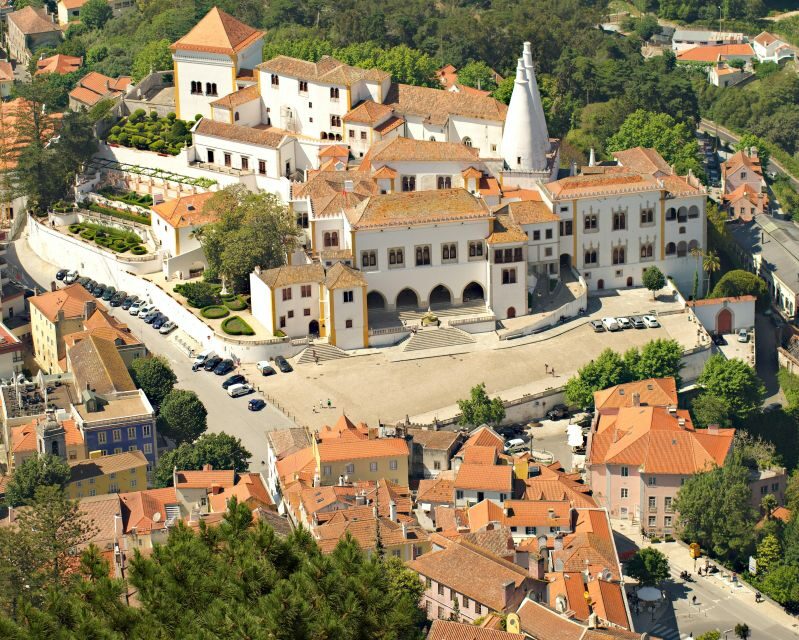 Sintra, Cascais & Estoril: Lands of stories, myths & legends - Getting oriented in Sintra: a quick start that sets up the whole day