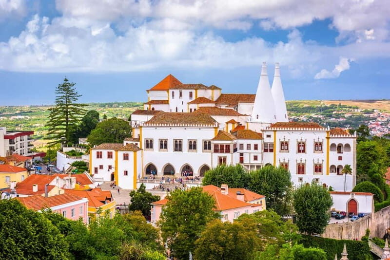Sintra Hike: Past palaces and hidden paths. - Key highlights worth your attention