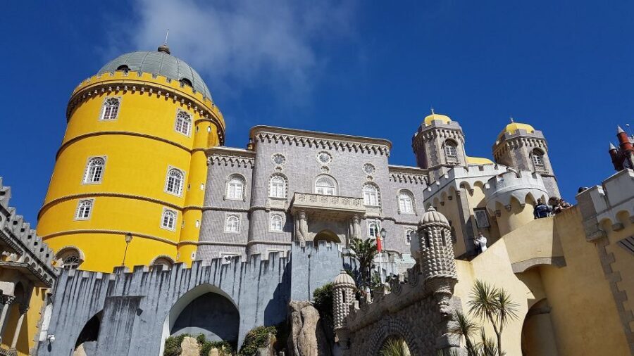 Sintra Palaces and Cascais Magical Experience Private Tour - Lisbon pickup and the comfy van ride out