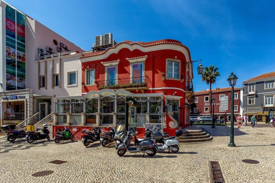 Sintra: Pena Palace. Moorish Castle. Cabo da Roca. & Cascais - Practical Tips for Sintra Weather and Long-Day Comfort