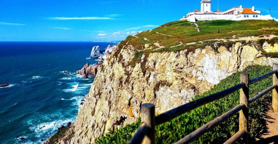 Sintra Polski Przewodnik+Pena Palce + Cabo da Roca + Cascais - Sintra Old Town Break: Coffee, Wine/Brunch, and Narrow-Street Wandering