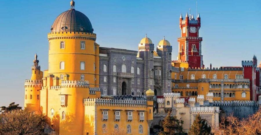 Sintra: Private Tour with Guided Pena Palace Experience - The Guide Makes the Difference: What You Can Expect in Real Life