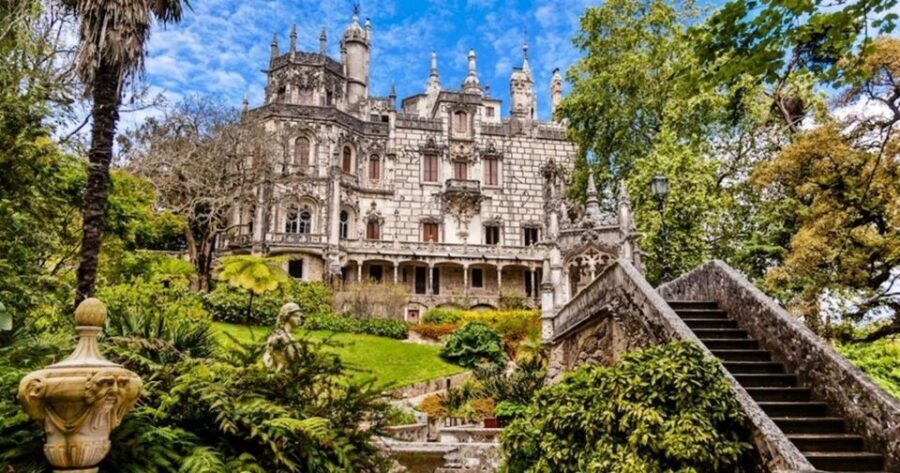 Sintra: Self-Driven Trip with Route-Planning Support - Moorish Castle: walking up for a different kind of scenery