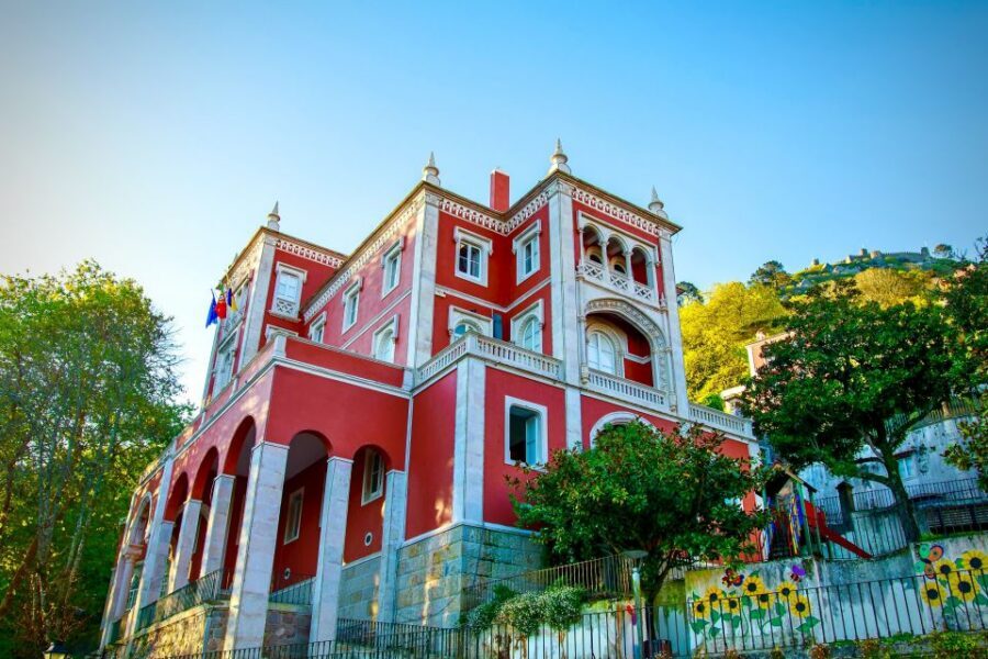 Sintra: -Sintra Sightseeing Tour With Tuk Tuk (1hr) - Stop-by-Stop: What You’ll See and What It’s Like