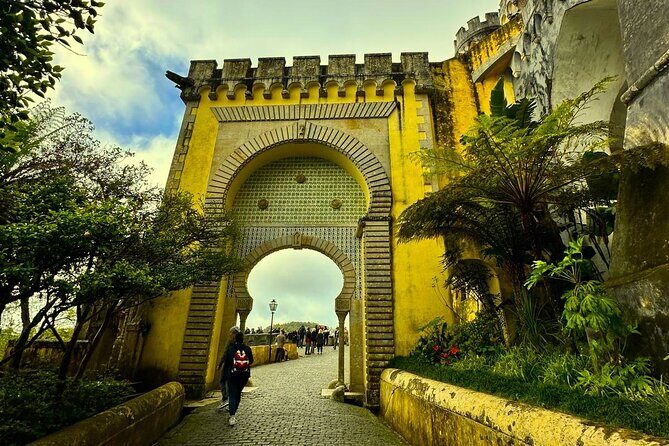 Sintra Splendor and Cascais Coastline Full Day Private Tour - Cascais at Your Own Pace: Coffee, Shops, and Coastal Breathers