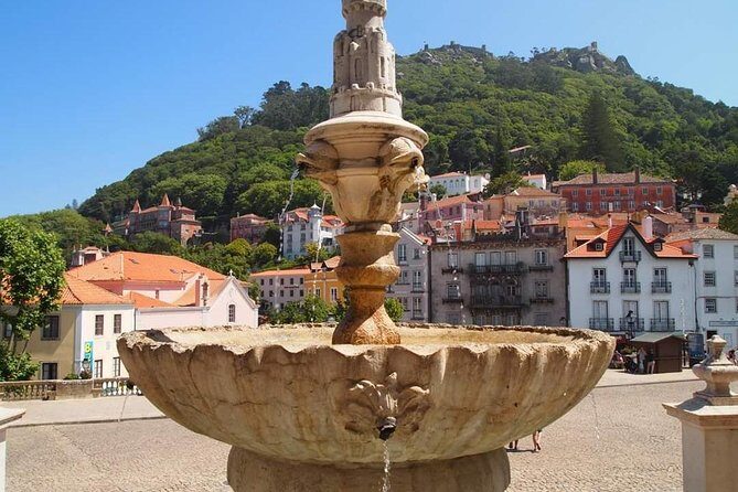 Sintra: The Romantic Village – Half-Day Private Guided Tour - The Serra de Sintra start: views first, then palaces