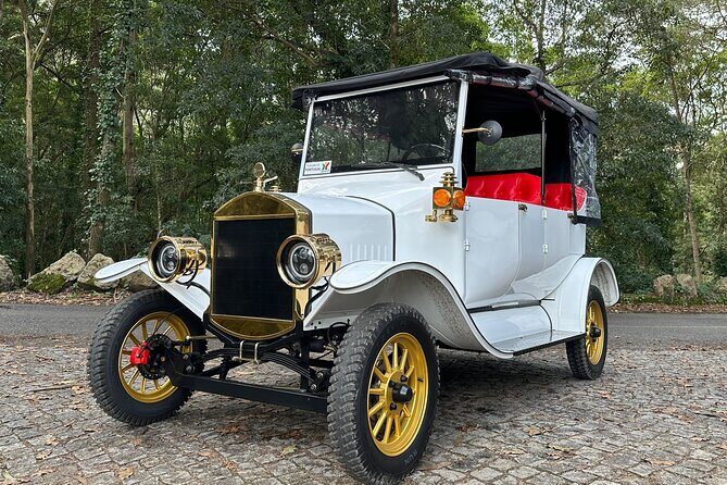 Sintra Tour by Electric Tuk Tuk - Vale dos Lagos at Parque de Pena: small stop, good reward