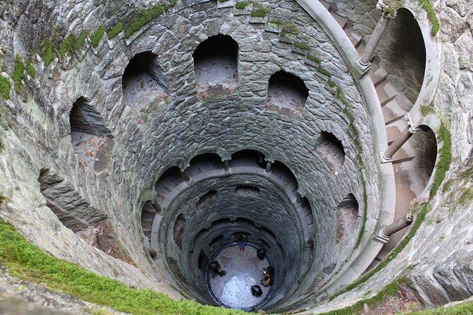 Sintra Walking Tour - The Portuguese Fairytale - Castelo dos Mouros: Moorish defense, then a 19th-century refresh