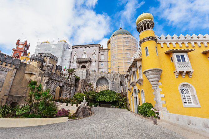 Sintra's Spellbinding | Private Half-Day Tour - Who should book this private Sintra half-day?
