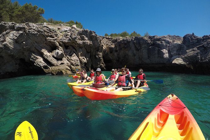 Small Group Kayak Tour along Sesimbra - Arrábida Natural Park - Who this 4-hour kayak works best for