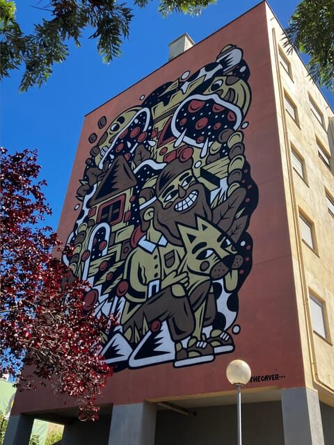 Street Art Lisbon: Tuk Tuk Tour - Xabregas Photo Stop: Finishing Strong with More Street-Level Details