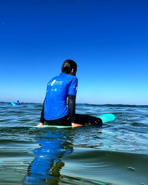 Surf Class in Caparica - Languages: Pick the One You’ll Understand Fastest
