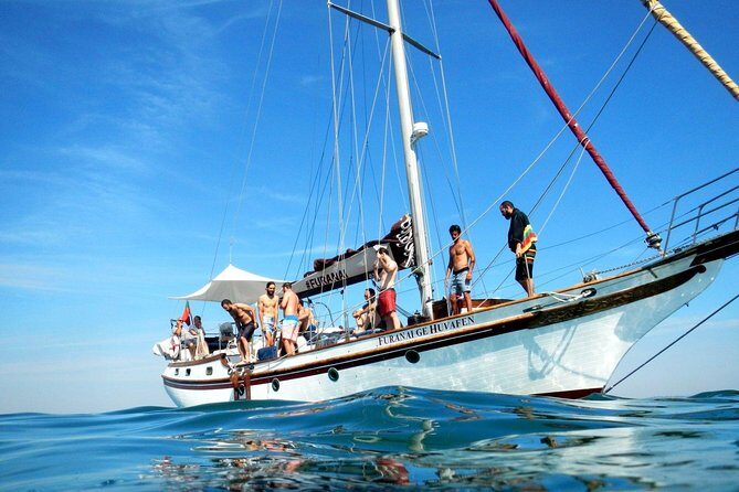 Tagus River - Private Tour on Vintage Sailboat - Almada and the marisqueiras viewpoint: seafood culture from across the water