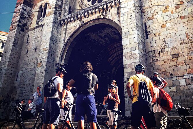 The 7 Hills Tour of Lisboa - First pedal strokes: meeting at Jardim do Tabaco and getting set