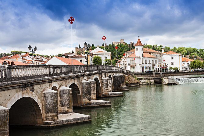 Tomar and Castle of Almourol Private Full-Day Tour from Lisbon - Pickup, Wi-Fi Vehicle, and a Smooth Start at 9:00 AM