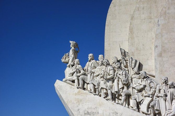 Tour in Italian of Belém - Meeting at Praça do Comércio: Where Your Route Starts