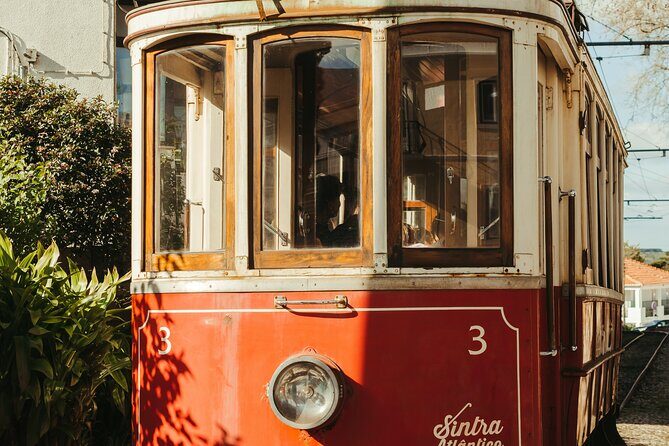 Tour to Sintra, Quinta da Regaleira and Cascais from Lisbon - Sintra Town Time: Lunch Freedom With a Guide’s Food Shortcuts