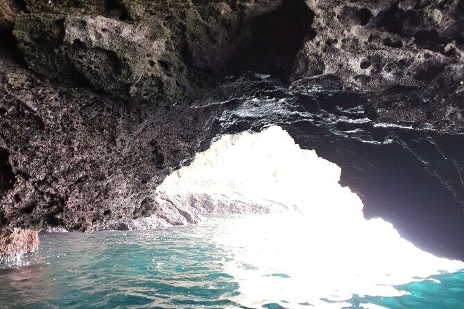 Tour to the caves of Sesimbra - Porto Abrigo at 11:00: Where to Meet and What to Bring