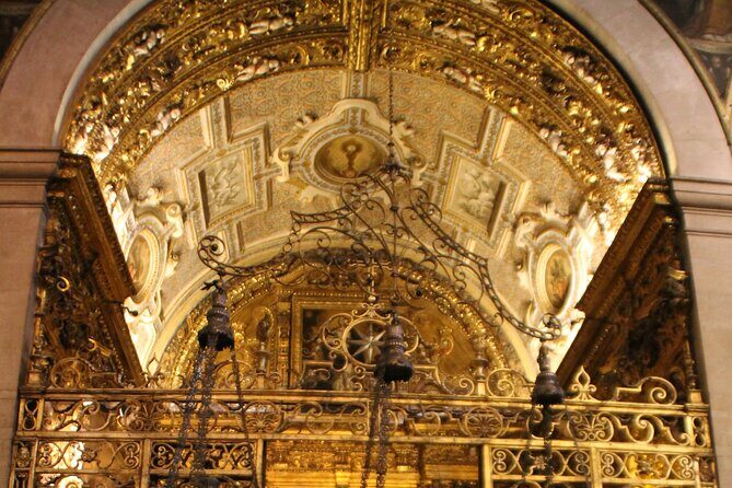 Tour TukTuk 3 hours Lisbon Free Pick-up - Stop 2: Miradouro das Portas do Sol—sun gates and the 1755 quake
