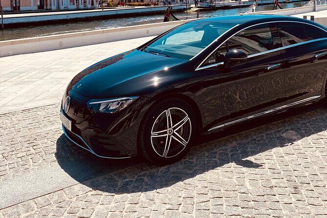 Transfer - Cascais - > Lisbon Airport - The ride: scenic views plus real-world driving comfort