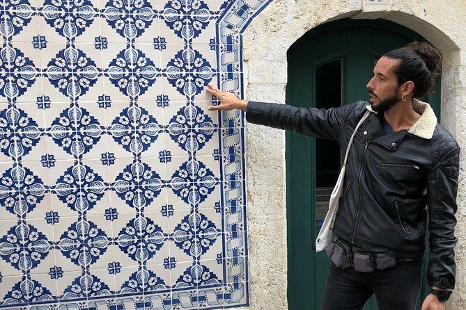 True Portuguese Soul in Lisbon - Starting at Praça do Comércio, then working into the old streets